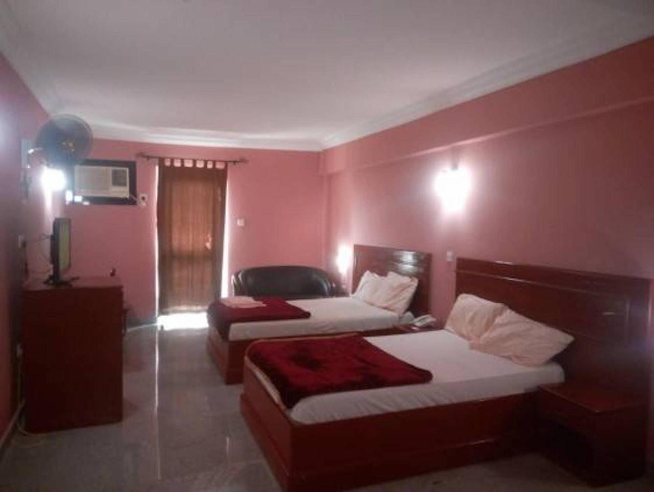 Hotel Newcastle Lagos Eksteriør billede