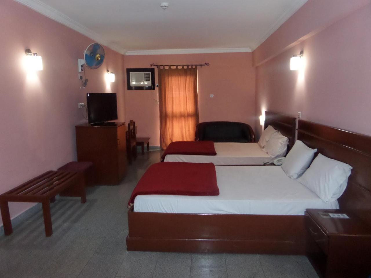 Hotel Newcastle Lagos Eksteriør billede